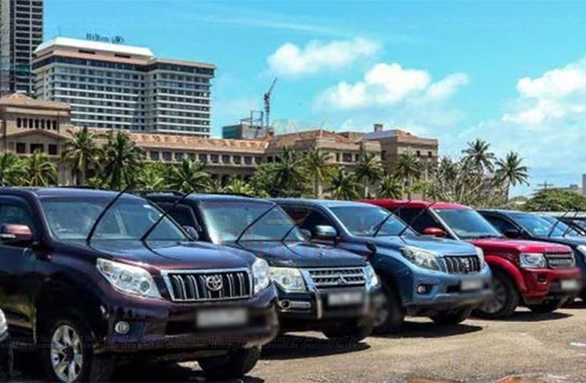 රාජ්‍ය ආයතනවල භාවිතයට කැබ් රථ 2000ක් ආනයනයට සැලසුම්